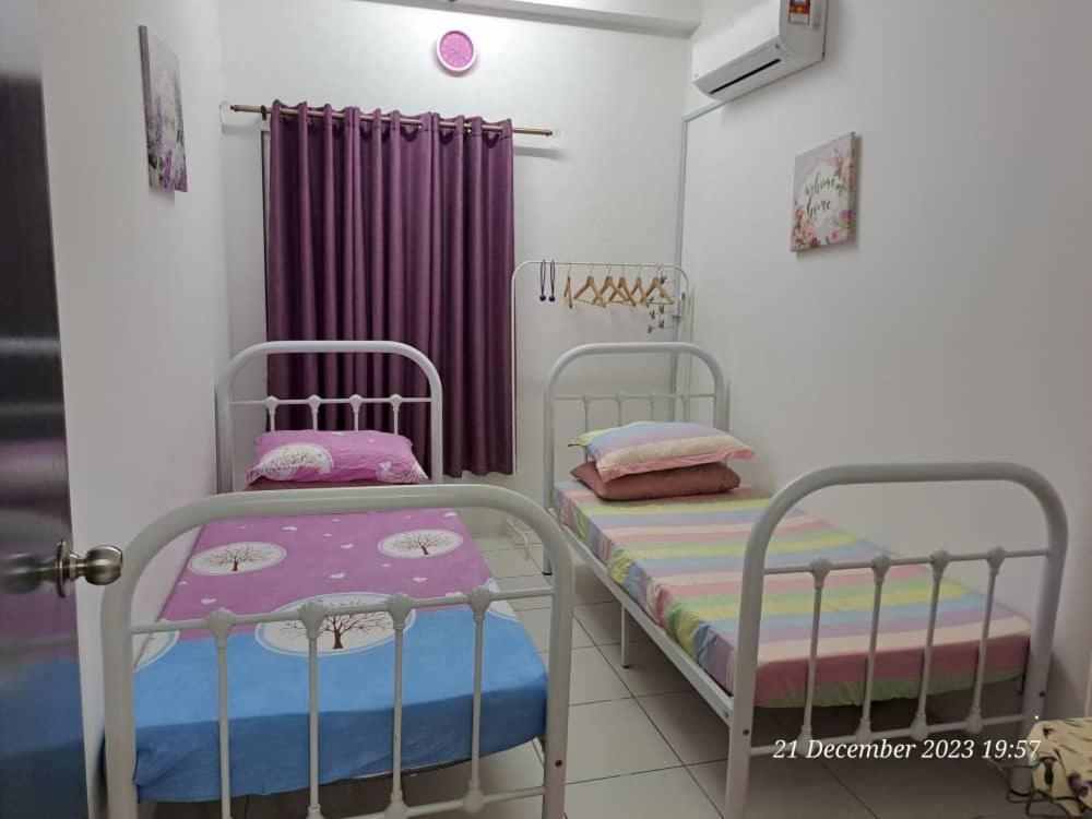 Impiana Homestay Near Putrajaya, Cyberjaya, Musliem Only,Wifi,Netflix Kampung Dengkil Eksteriør bilde
